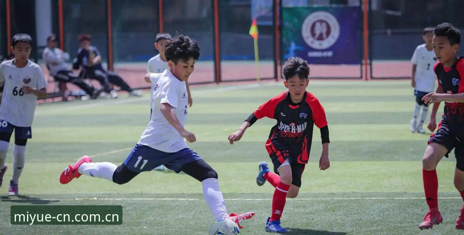 首秀即终局，国足土伦杯0-3落败速度评测
